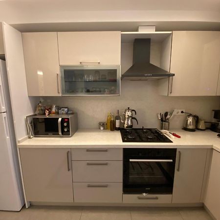 Wide Garden Flat Close To The Memoriall Hospital Hgyhomes2104 Истанбул Екстериор снимка
